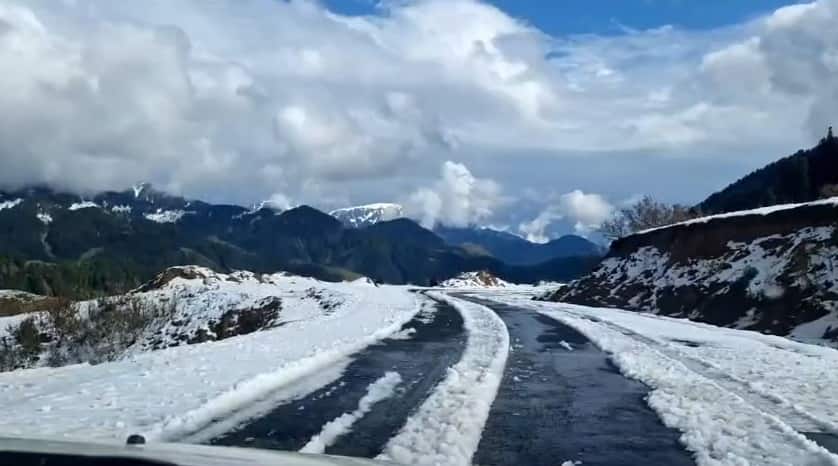 sarthal snowfall, kathua news, bani kathua, sarthal snow festival, jammu kashmir tourism, first snowfall jammu, sarthal hills, winter season jammu kashmir, snow in kathua, sarthal weather, Jammu Kashmir Latest News, jammu kashmir news, Jammu Kashmir news, jammu kashmir news in hindi, zee jk ladakh,
