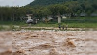 राजौरी में नदी में फंसे बच्चे को Army ने बचाया, तीन घंटे चला Rescue Operation!