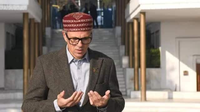 Eid-ul-Adha : CM उमर ने दी ईद की शुभकामनाएं, जामा मस्जिद पर लगे प्रतिबंधों पर जताई चिंता!