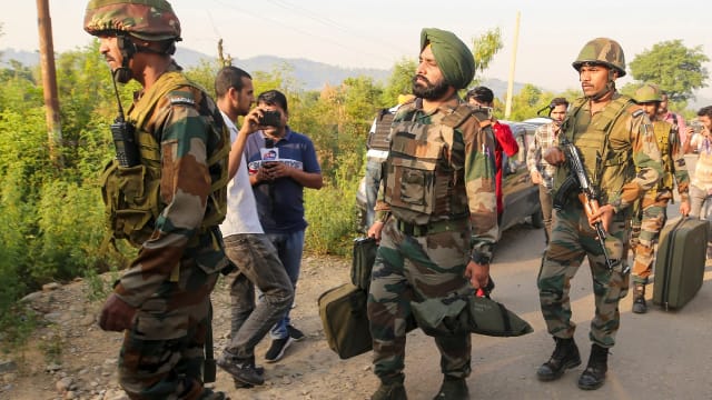 Security Alert : अमरनाथ यात्रा के दौरान कठुआ बॉर्डर पर दिखे संदिग्ध, सर्च ऑपरेशन जारी!