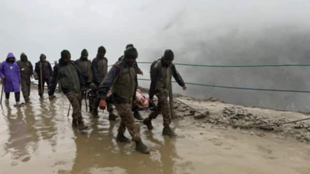  Amarnath Yatra : खराब मौसम के चलते रुक गई अमरनाथ यात्रा, फंसे श्रद्धालुओं को सुरक्षित निकाला गया!