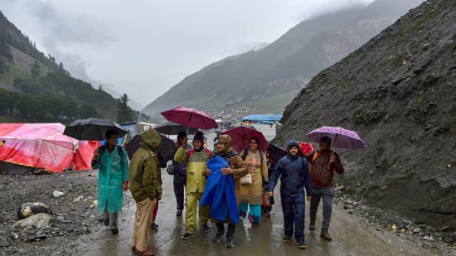 Amarnath Yatra : फिर रुकी अमरनाथ यात्रा, बारिश के चलते पहलगाम और बालटाल Route बंद!