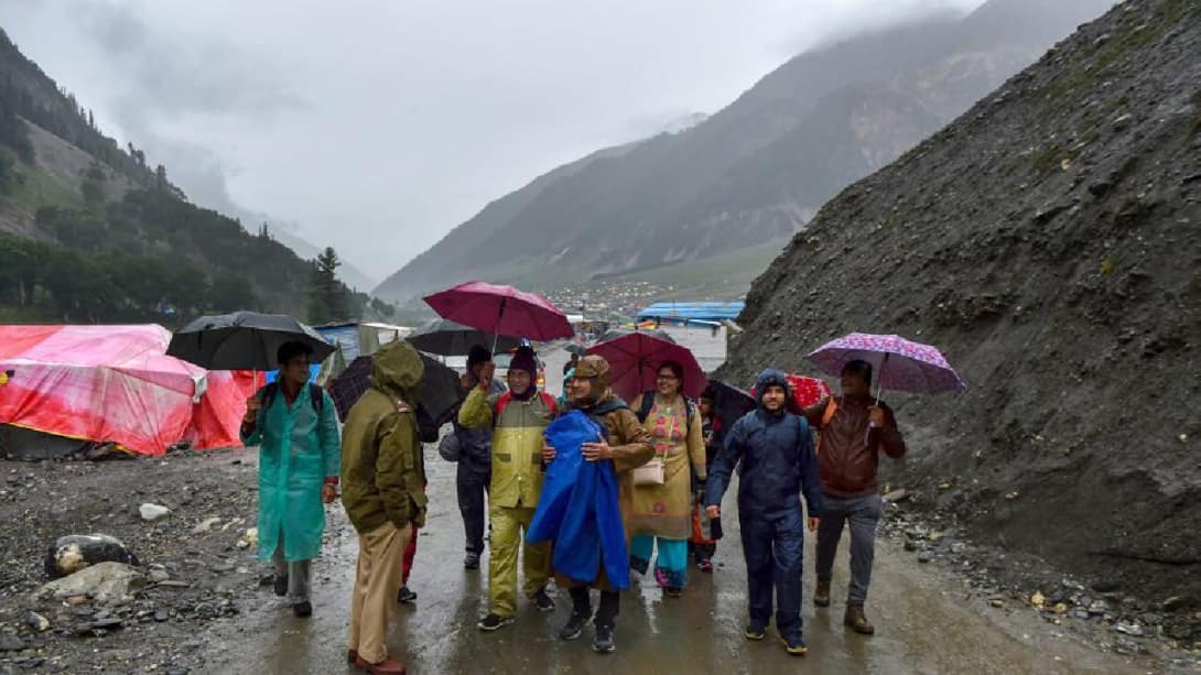 Amarnath Yatra : फिर रुकी अमरनाथ यात्रा, बारिश के चलते पहलगाम और बालटाल Route बंद!