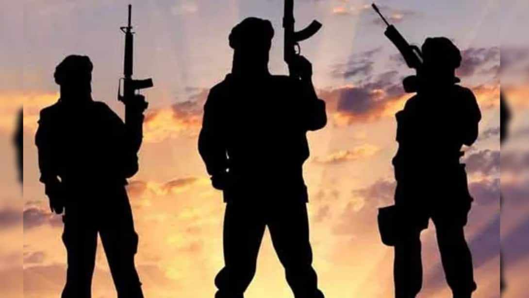 Terrorism : जम्मू-कश्मीर में आतंकियों की नई साजिश का पर्दाफाश, तुर्की और चीन के हथियार भी बरामद!